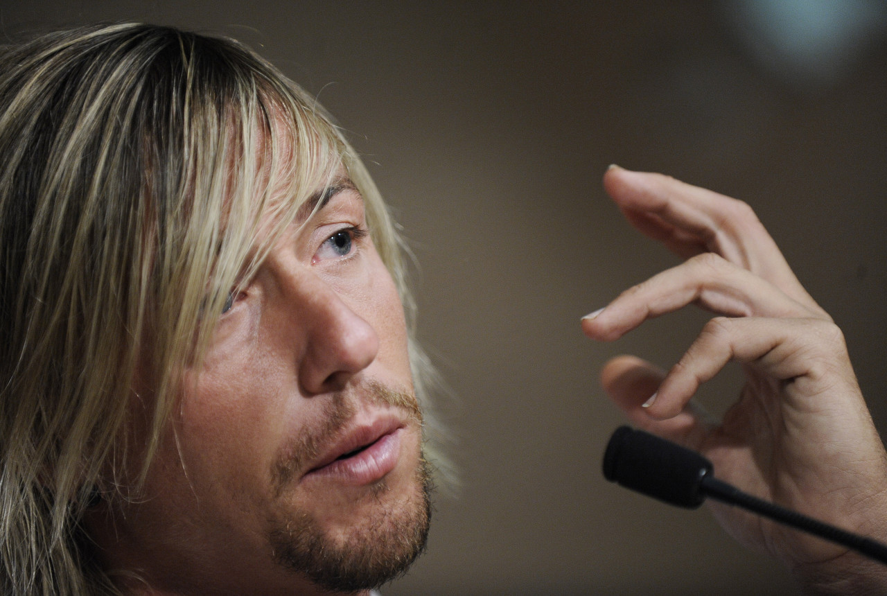 开云体育app下载-支持老东家！古蒂、赫迪拉预测皇马新赛季夺冠，姆巴佩最佳射手