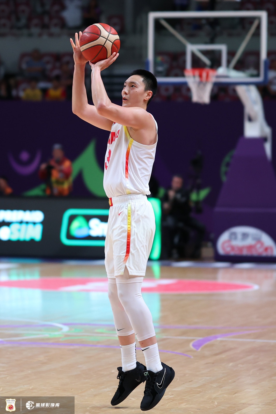 开云棋牌官网下载地址-中国男篮首发阵容需优化 状态不佳球员应暂任替补