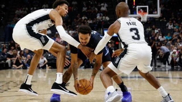 开云app官方下载-场内场外保罗都在发光发热，受益者不止文班一人