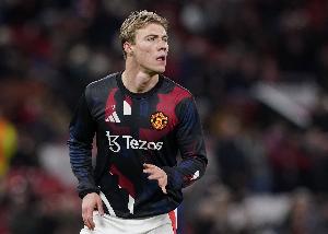 泰晤士报：曼联为霍伊伦标价3000万镑，但球员决心留队竞争位置