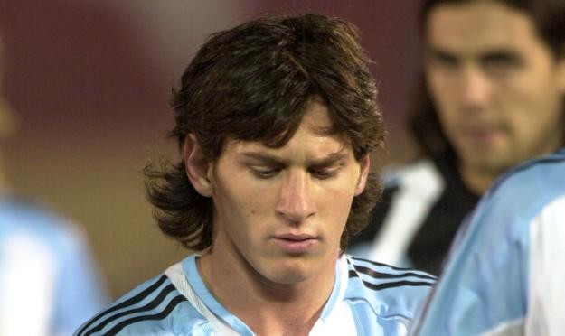 开云app官方下载-奥莱报回忆梅西国家队正式比赛首秀20周年：从替补到成为传奇