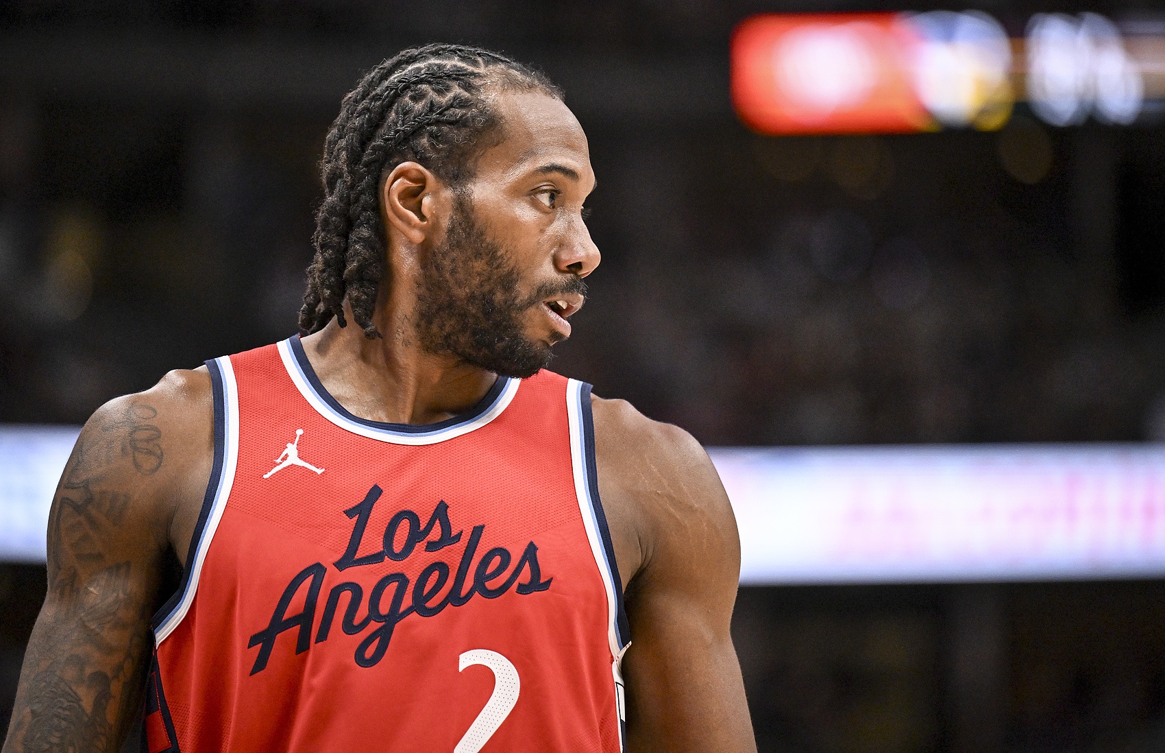 巧合？美媒：收到欠款175万前小卡仅打了8场 到账后猛出战