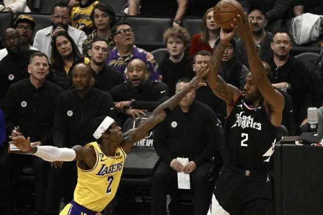 开云app官方下载-连续3个赛季横扫湖人 快艇形势大好坐五反望六？